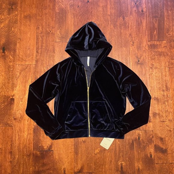 NWT Fabletics Navy Blue Velour Set - Size M - Picture 5 of 12